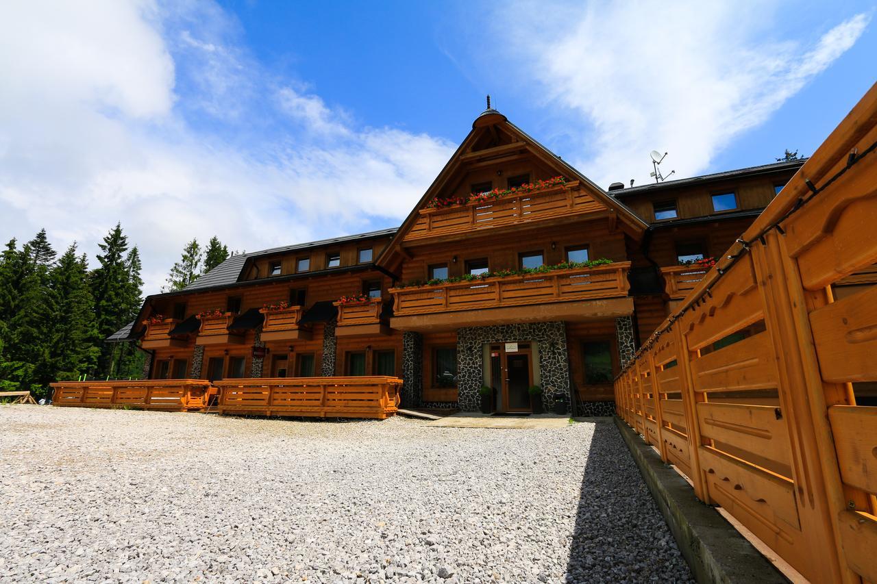 Horsky Hotel Kristina Hrustin Εξωτερικό φωτογραφία